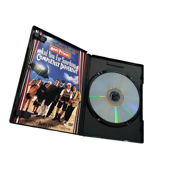 DVD Monty Python's And Now For Something Completely Different - Picture 5 of 5